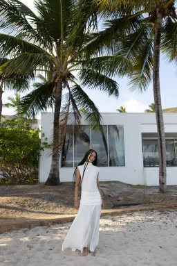 World of Rezort Larissa Gown Ivory size XS for rent on The Volte - image 4