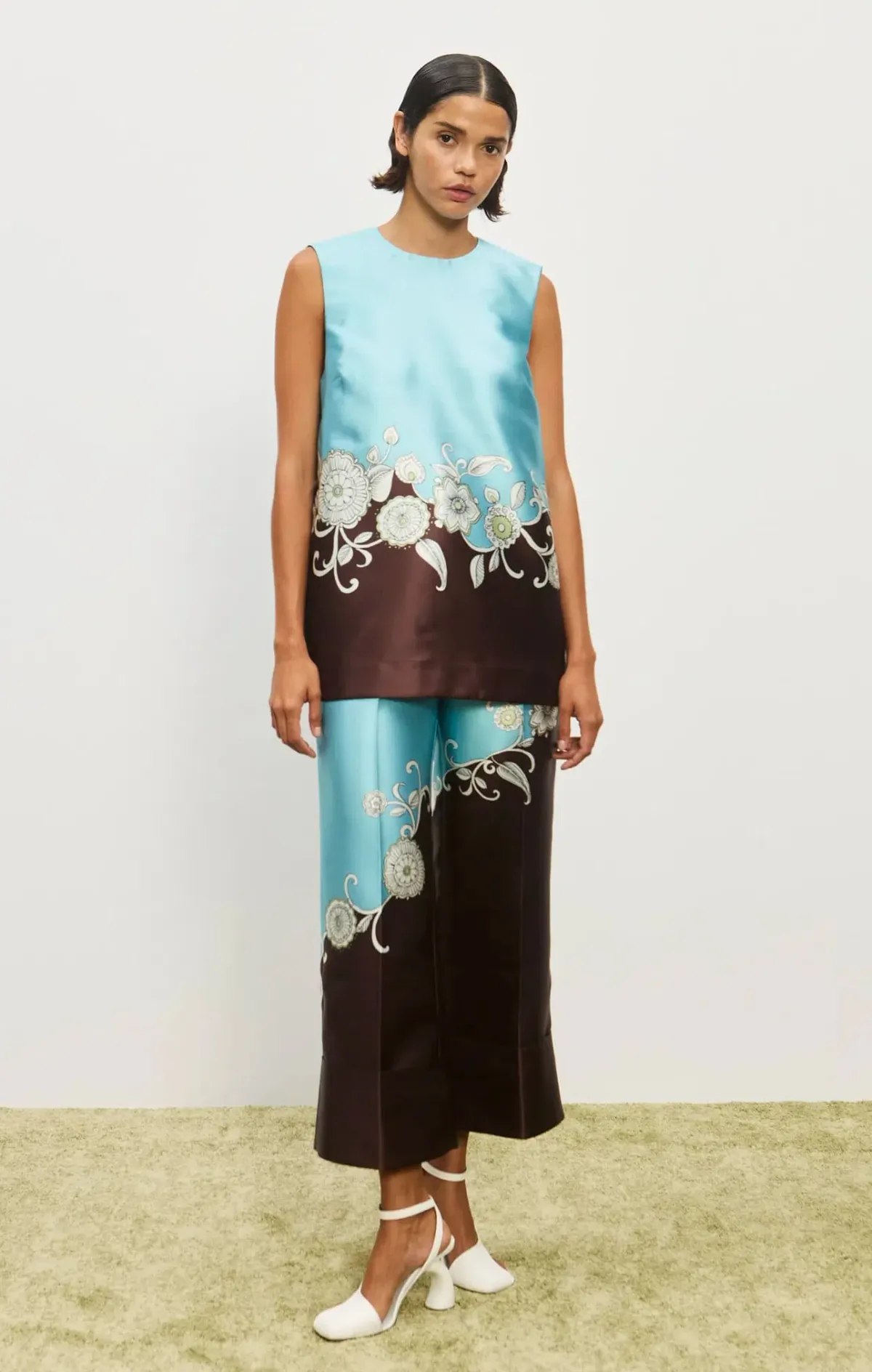 Alemais Gia Set, Pant & Top, Sz 8 for rent on The Volte - main image