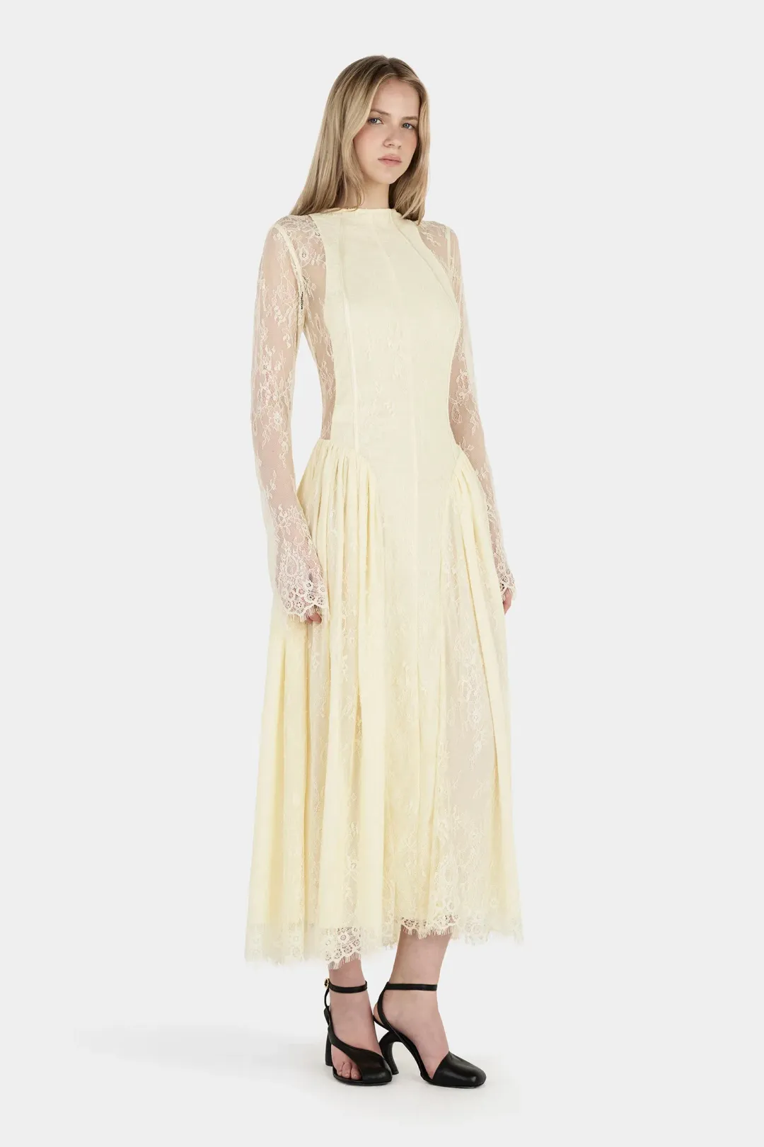 Hansen And Gretel Violetta Lace Dress Butter Size 8 for rent on The Volte - main image