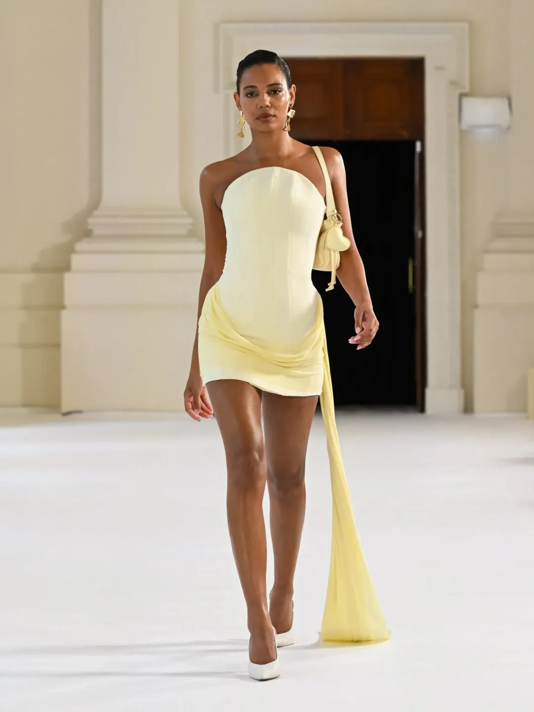 SORAYA MINI - LEMON size 10 for rent on The Volte - main image