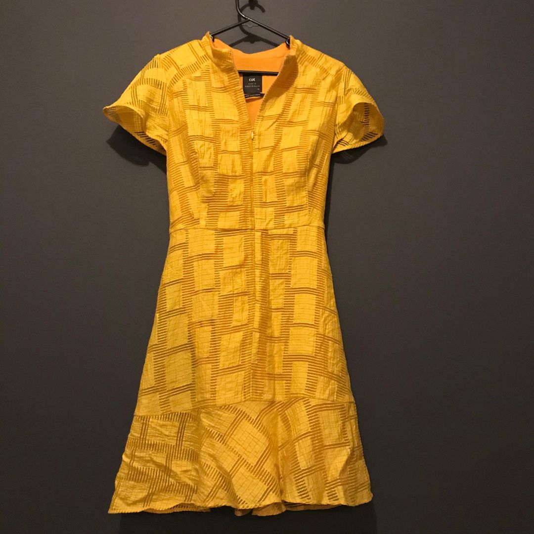 Cue Burnout Jacquard Fluted Sleeve Dress Yellow Size 14 for rent on The Volte - main image