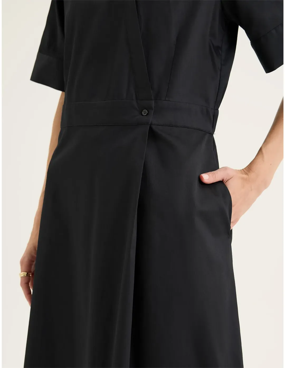 Yarra Trail Burleigh Dress Black Size 12 for rent on The Volte - main image