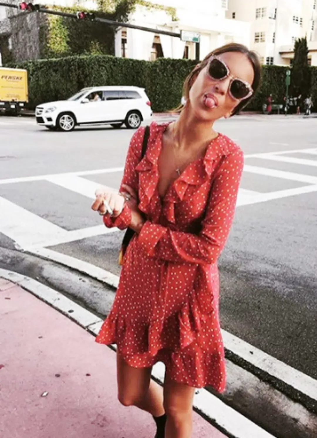 REALISATION PAR THE ALEXANDRA MINI DRESS RED STAR SIZE 10 for rent on The Volte - main image