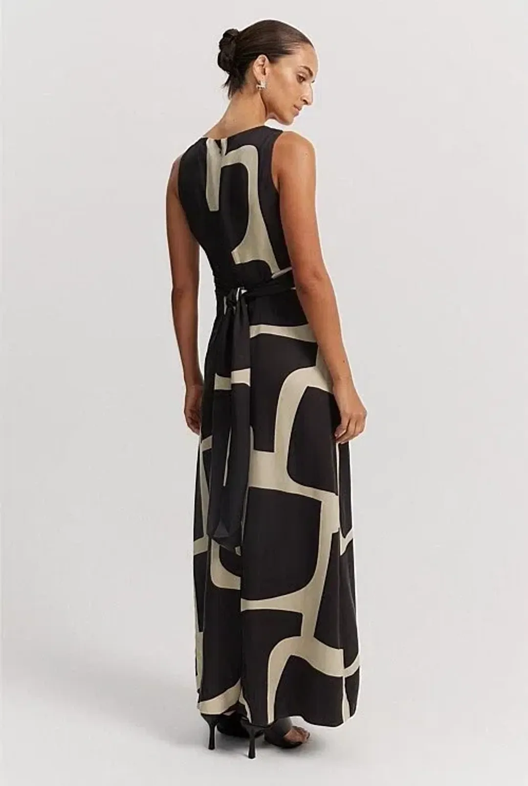 COUNTRY ROAD Print Column Maxi Dress in Stone Geo Print Size 12 - - Black & Stone Golden Brown for rent on The Volte - main image