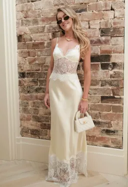 Sneaky Link Lemon Lilah Maxi XS for rent on The Volte - image 1