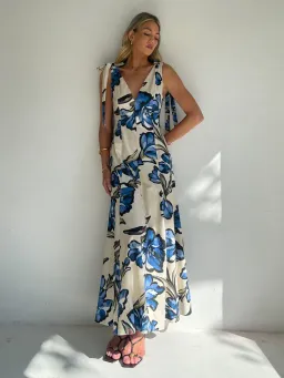 By Nicola Adeline Maxi Dress size 10 Wakiki Floral for rent on The Volte - image 5
