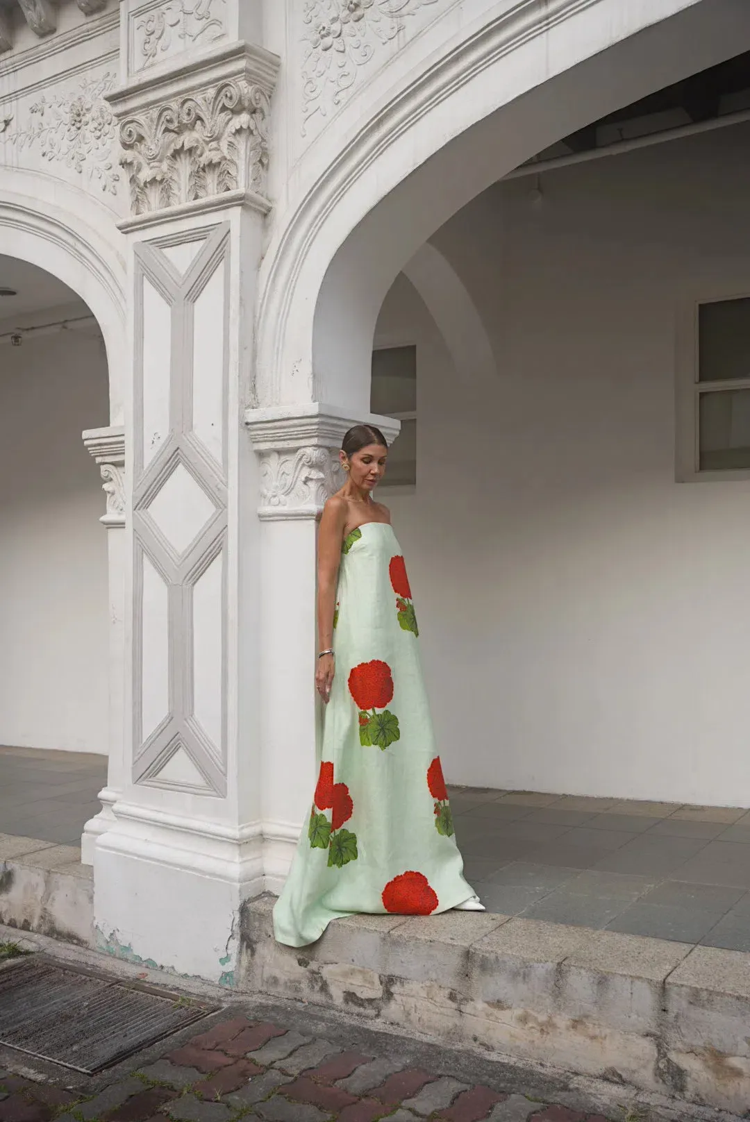OROTON Posie Geranium Print Gown Size 14 AU for rent on The Volte - main image