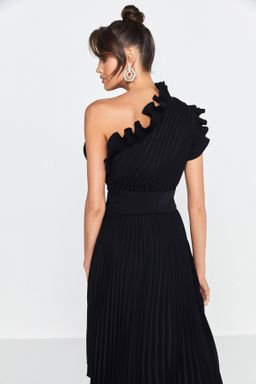 Mossman / Lady Like Dress / Black / Size 8 for rent on The Volte - image 4