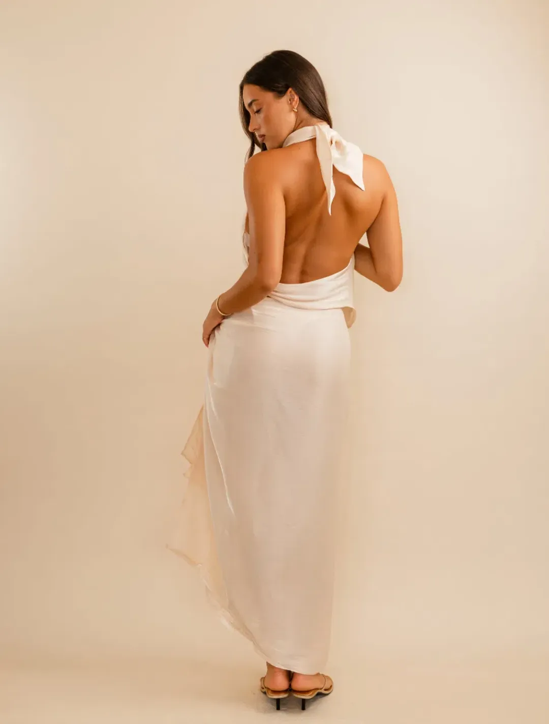 Kostur Kulture Bobbies Set in Champagne size 10/medium for rent on The Volte - main image