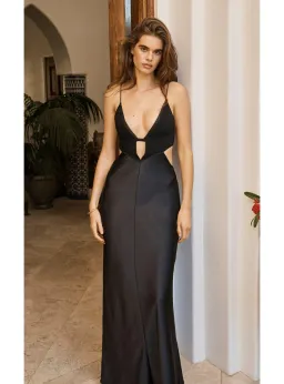 Bec & Bridge Seraphine Plunge Midi Dress in Black Size AU 6 for rent on The Volte - image 4