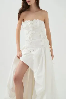 🤍  NEW AJE Splendour Flower Gown – White – Size 14 AU Garden Maxi Dress 🤍  for rent on The Volte - image 5