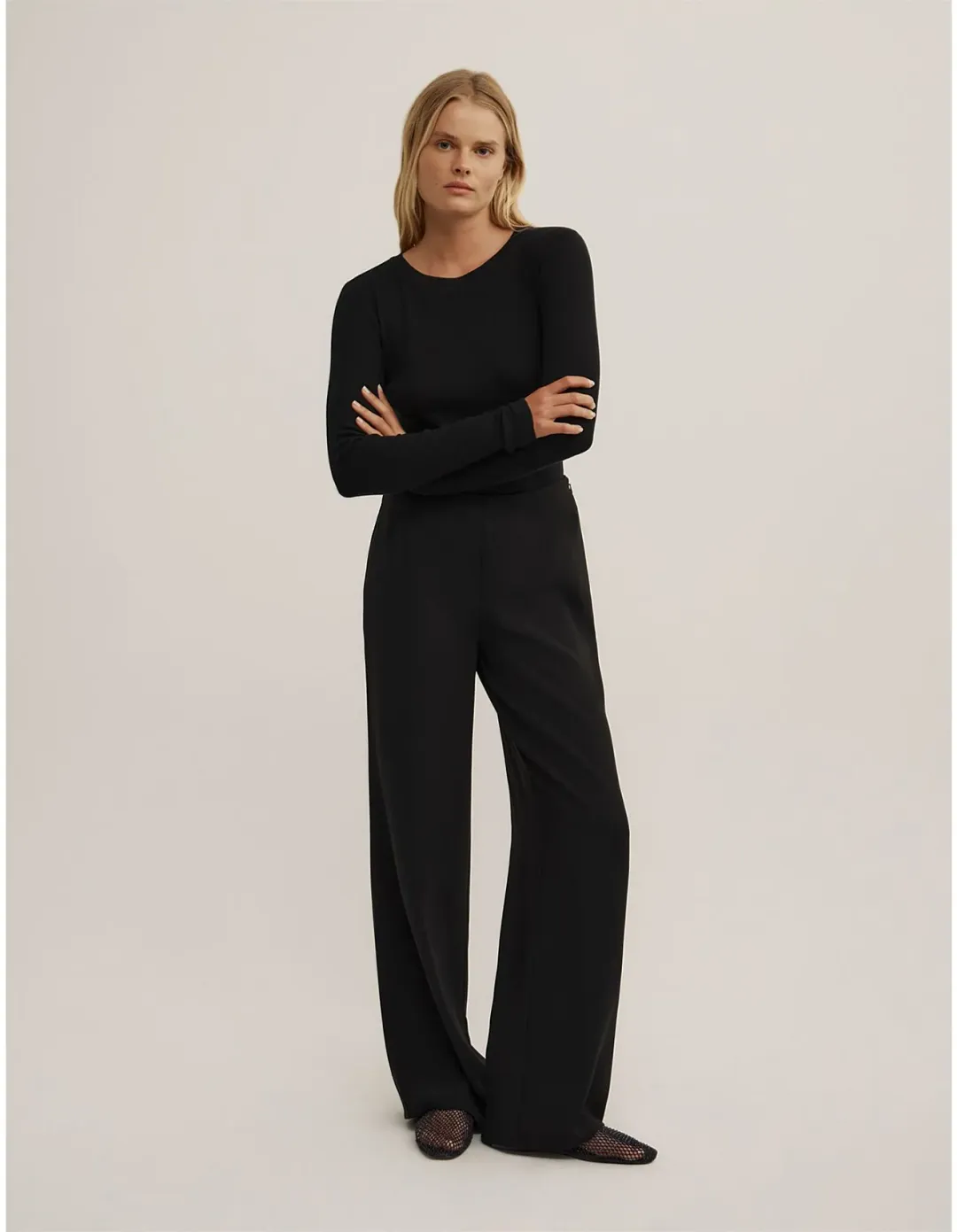 Witchery Crepe Pants Size 18 AU Black for rent on The Volte - main image