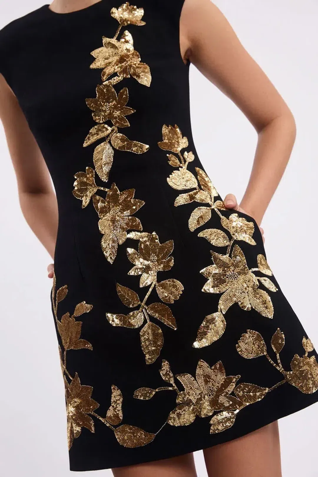 Rebecca Vallance Versailles Mini; black; size 10  for rent on The Volte - main image