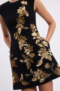 Rebecca Vallance Versailles Mini; black; size 10  for rent on The Volte - image 2