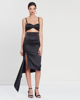 Lexi Piper Dress | Size 6 | Black  for rent on The Volte - image 3