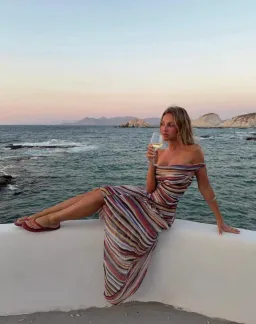 Realisation Par - The Cora in Mirage Midi Dress Size XS (6) for rent on The Volte - image 3