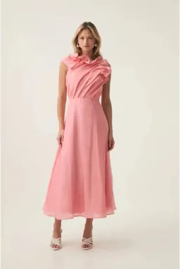 🌸 AJE Genesis Midi Dress – Coral Pink – Size 8 AU🌸 for rent on The Volte - image 1