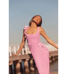 Elliatt Chantelle 3D Midi Dress in Pink Size 8/AU 8 for rent on The Volte - image 6