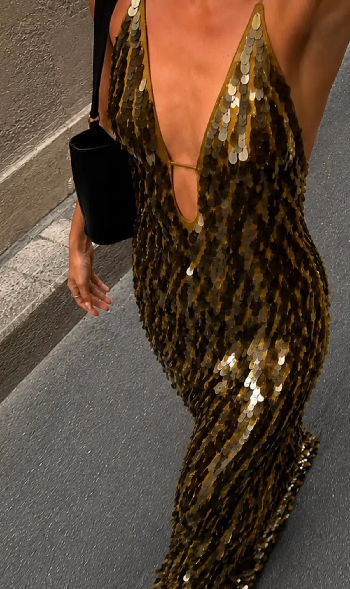 The Sapphire Sequin Plantation Misha size S for rent on The Volte - main image
