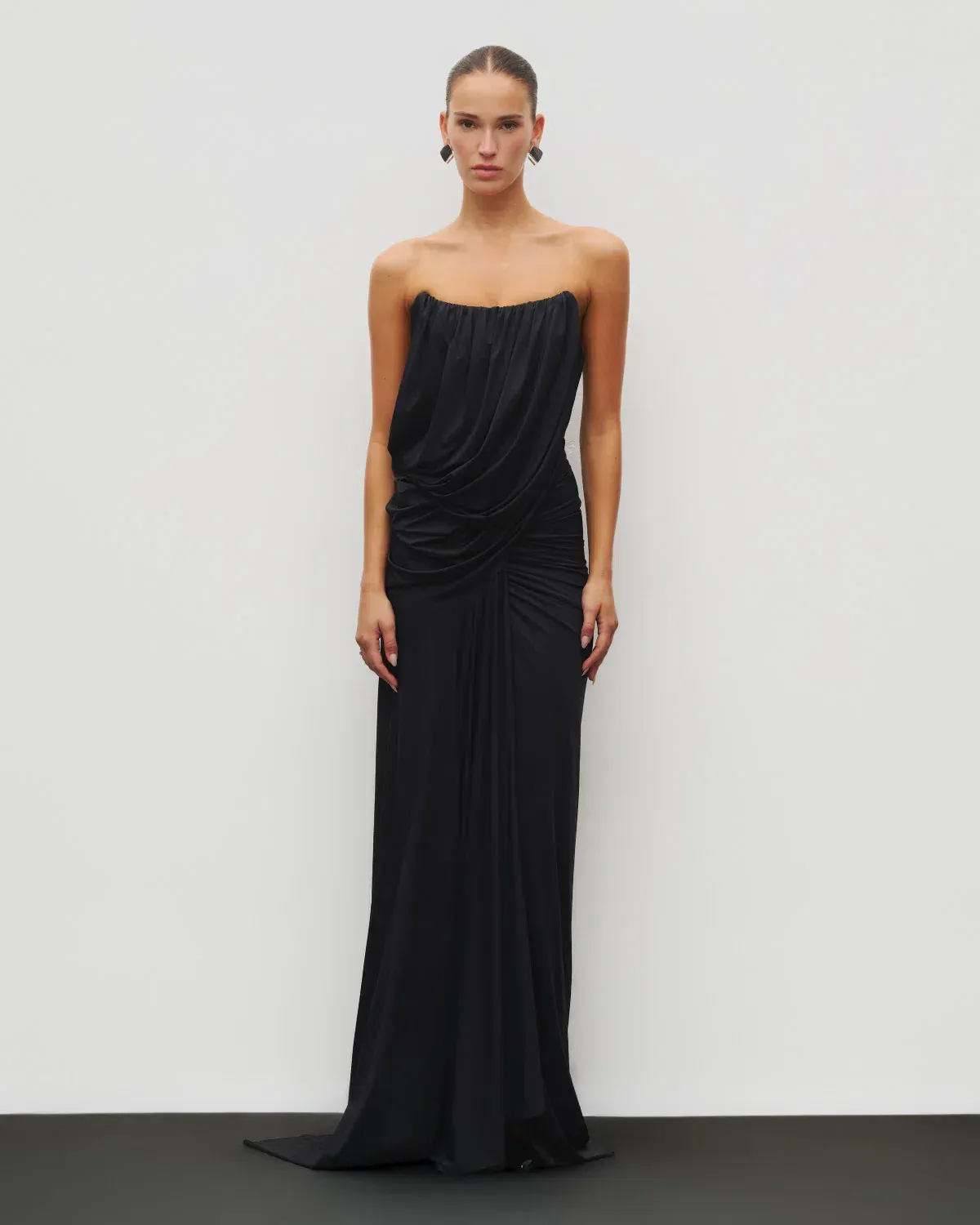 Heiress Beverly Hill: GATHERED DRAPE GOWN STRAPLESS for rent on The Volte - main image