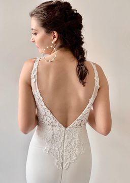 Freddie Gown for rent on The Volte - image 2