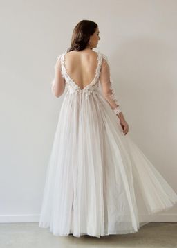 When Freddie Met Lilly Georgia Collection Gillian Gown White Size 10 for rent on The Volte - image 4