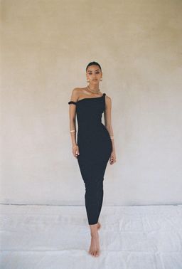 Johansen Long Poppy Dress Black Size 12 for rent on The Volte - image 6