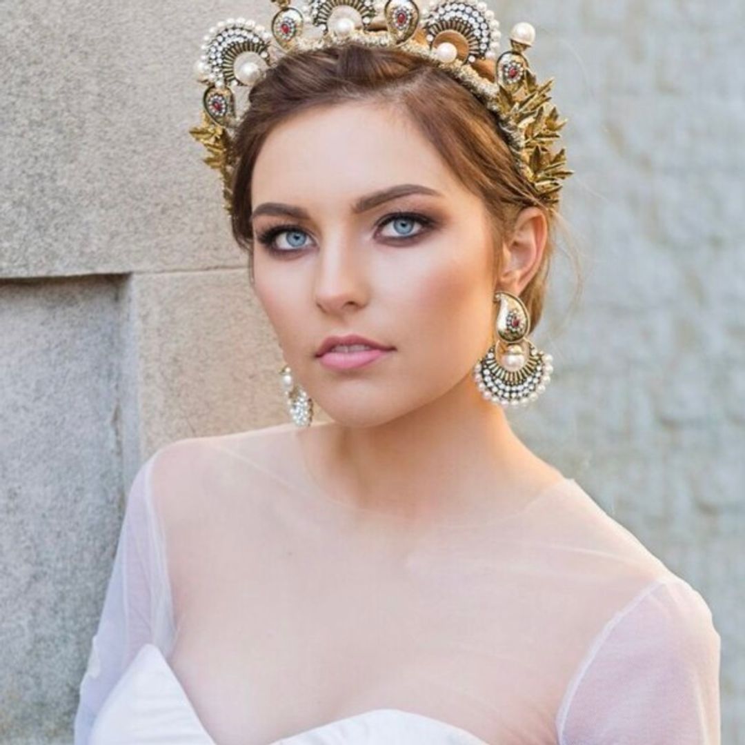 Ashlee Lauren Seraphina Crown for rent on The Volte - main image