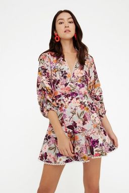 Sheike Hannah Floral Dress Print Size 8 for rent on The Volte - image 2