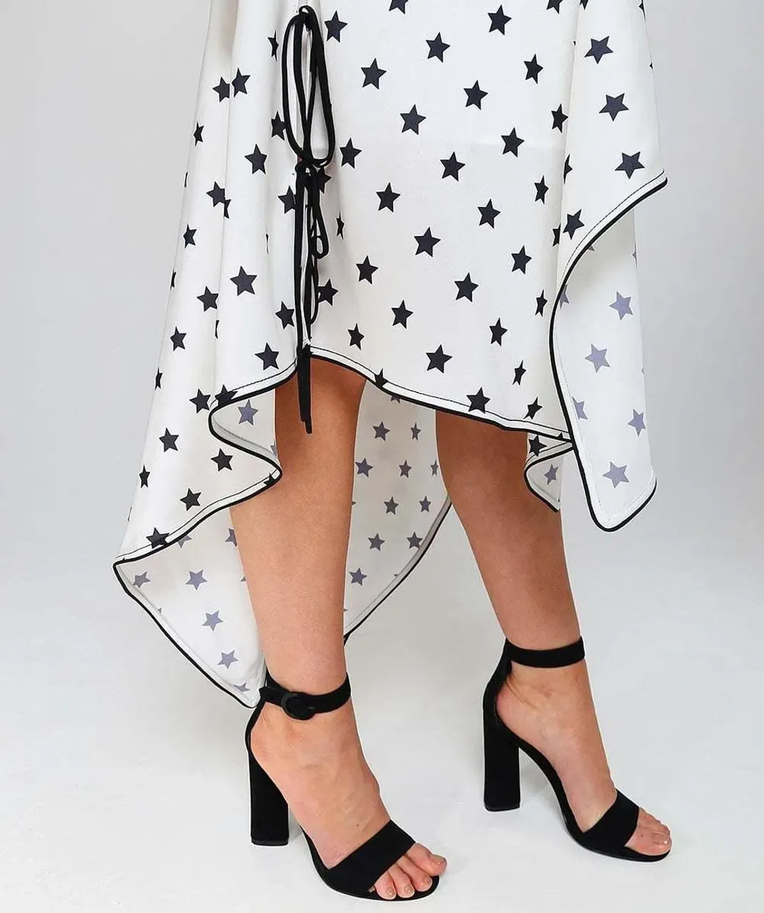 Self portrait star dress l size 10 for rent on The Volte - main image