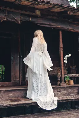 Spell and the Gypsy Gwendolyn Wrap Dress White Size 10 for rent on The Volte - image 4