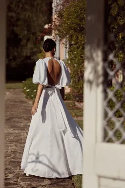 Dissh Aisle Linen Backless Dress White Size 8 for rent on The Volte - image 7
