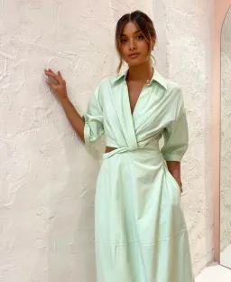 Camilla and Marc Kyra Cocoon Midi Dress Sour Apple Size 6 for rent on The Volte - image 4