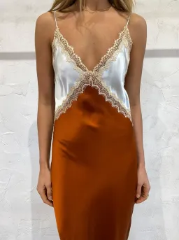Ginia Sadie Dress in Picante/Breeze White Brown Size 10 for rent on The Volte - image 5