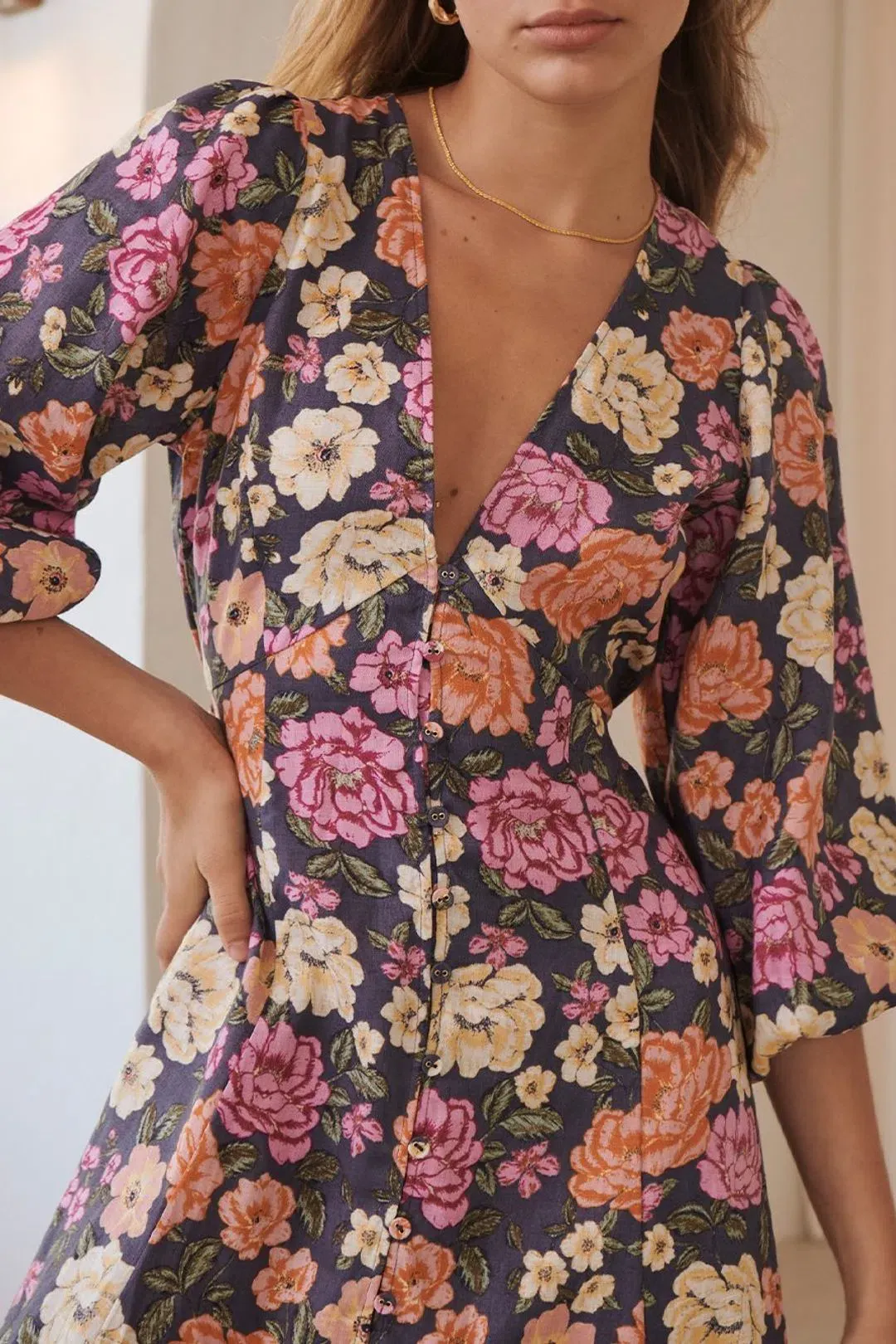 Kivari Hope Linen Maxi Dress Print Size 8 for rent on The Volte - main image