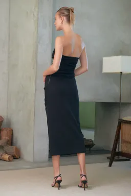 Misha Calandra Bonded Crepe Midi Dress Black Size 6 for rent on The Volte - image 2
