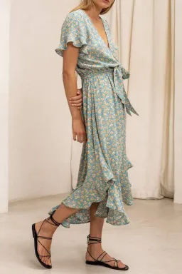 Kivari Nell Tie Front Midi Dress Ditsy Floral Size S for rent on The Volte - image 2