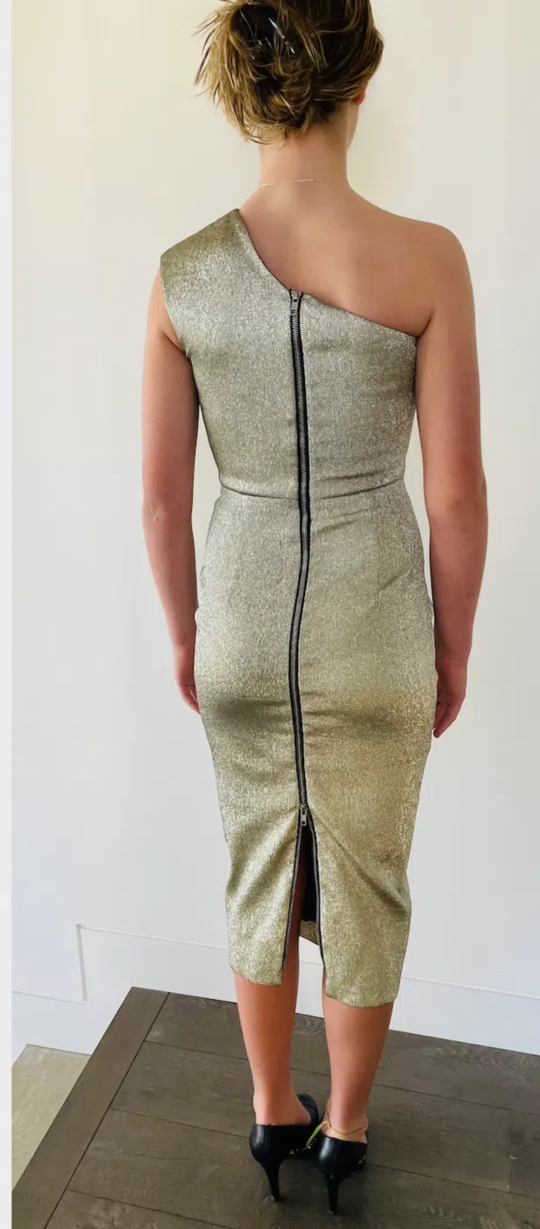 Alex Perry One Shoulder Dress Gold Size 6 for rent on The Volte - main image