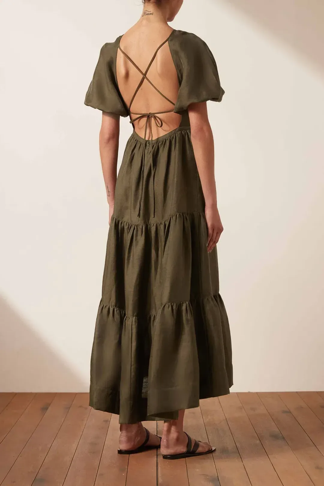 Shona Joy Bruna Linen Short Sleeve Backless Midi Dress Green Size 12 for rent on The Volte - main image