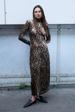 Camilla and Marc Basie Dress Print Size 14 for rent on The Volte - image 4
