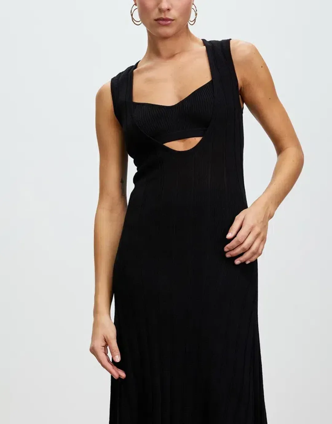 Hansen and Gretel Zanita Dress Black Size M for rent on The Volte - main image
