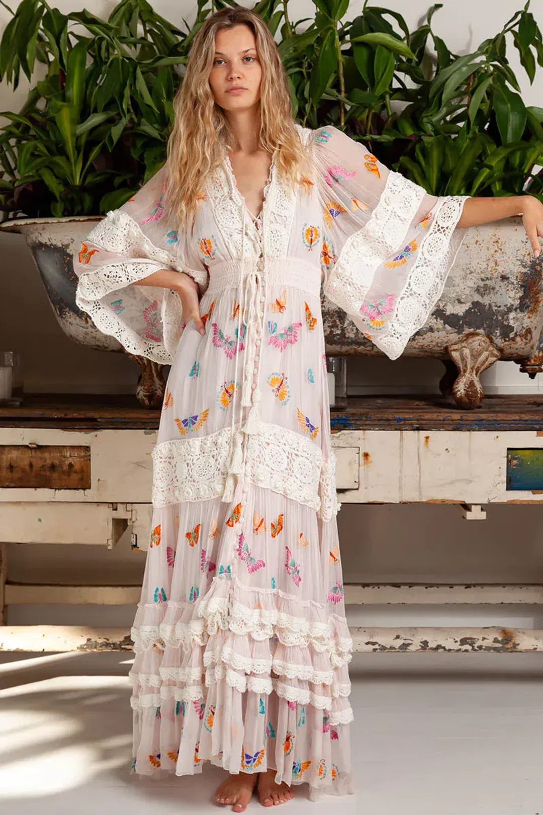 Fillyboo Madam Butterfly Embroidered Duster in Delicacy Size M for rent on The Volte - main image