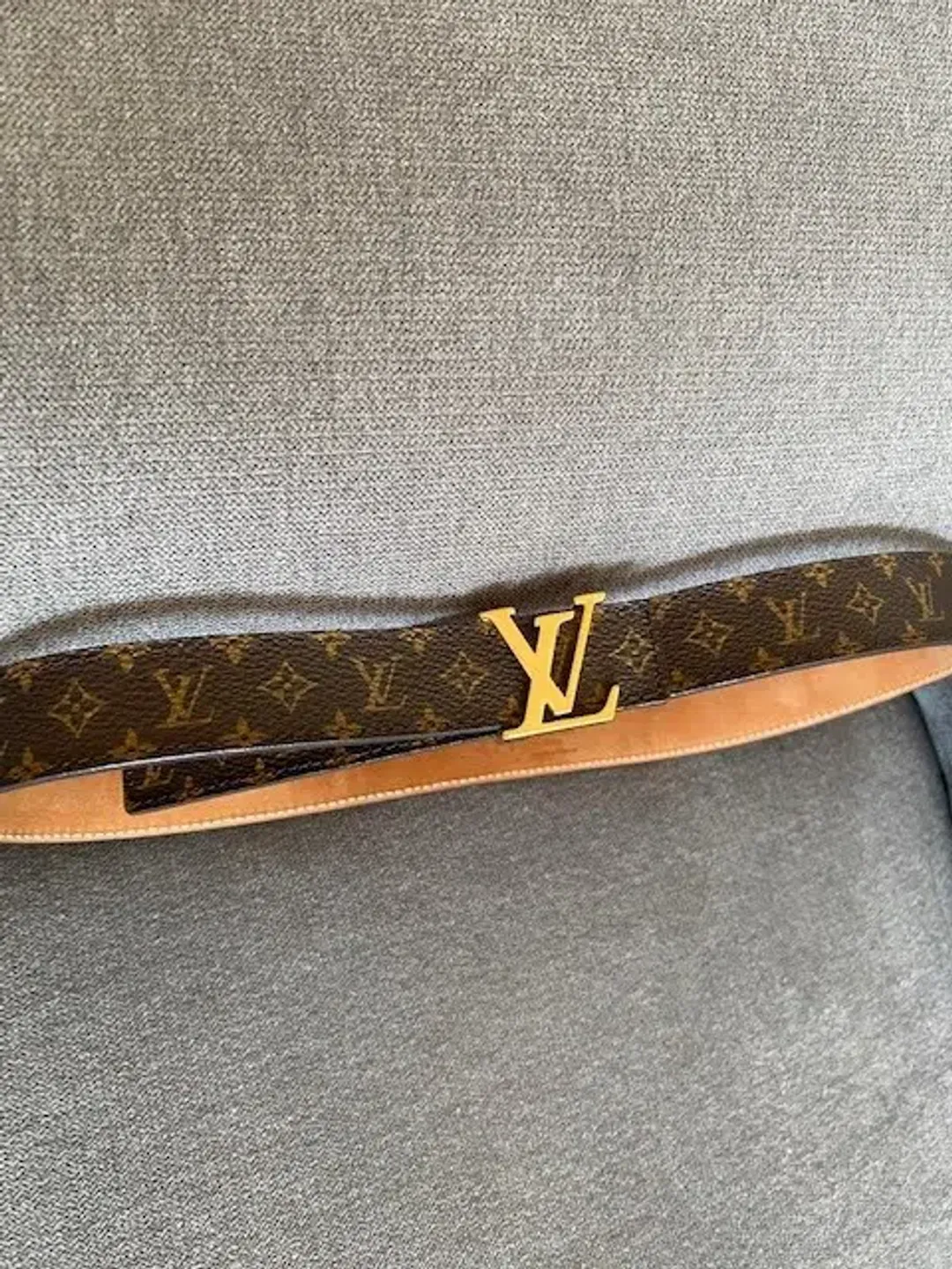 Louis Vuitton Belt 20mm Size 75 for rent on The Volte - main image