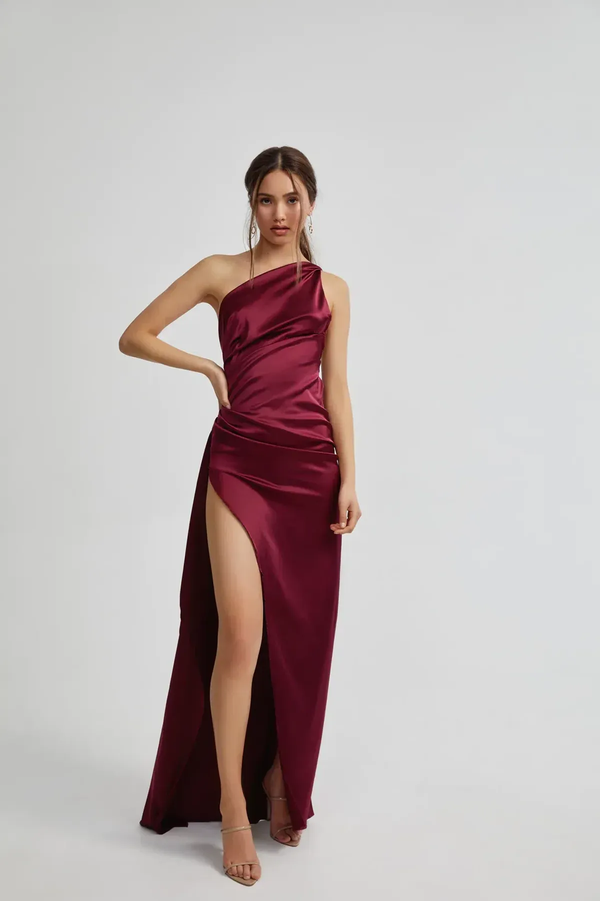 Lexi Samira Gown Burgundy Size 8 for rent on The Volte - main image