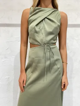 One Fell Swoop Bijoux Maxi In Serpent Green Size AU 8 for rent on The Volte - image 3