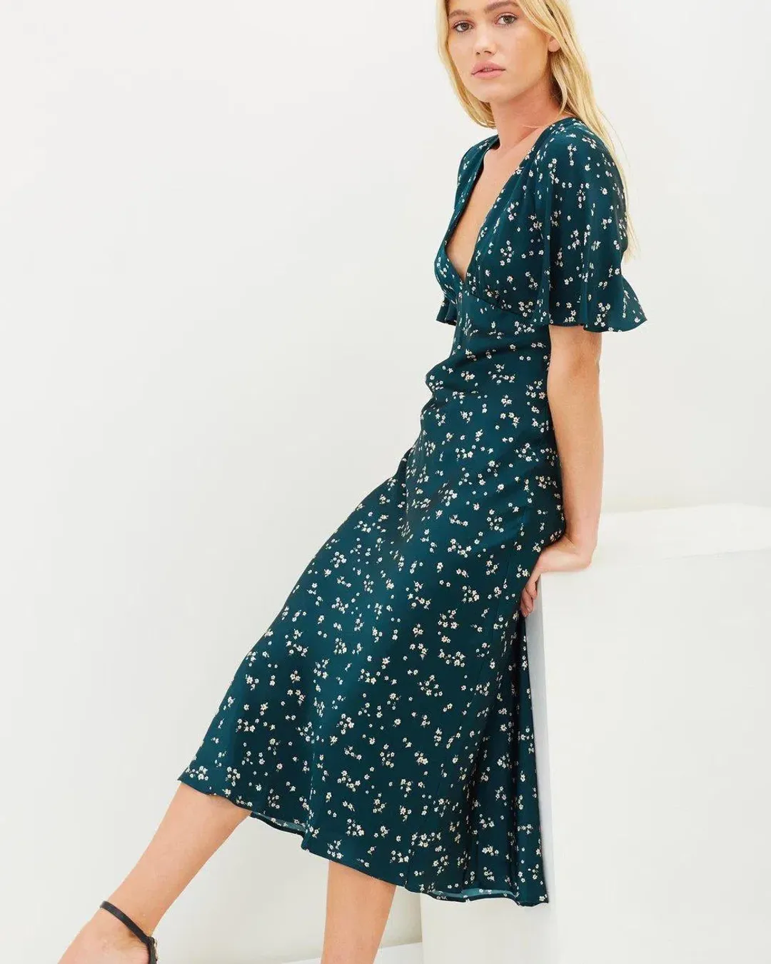 Bec & Bridge Jardin Midi dress Green Size 14 for rent on The Volte - main image