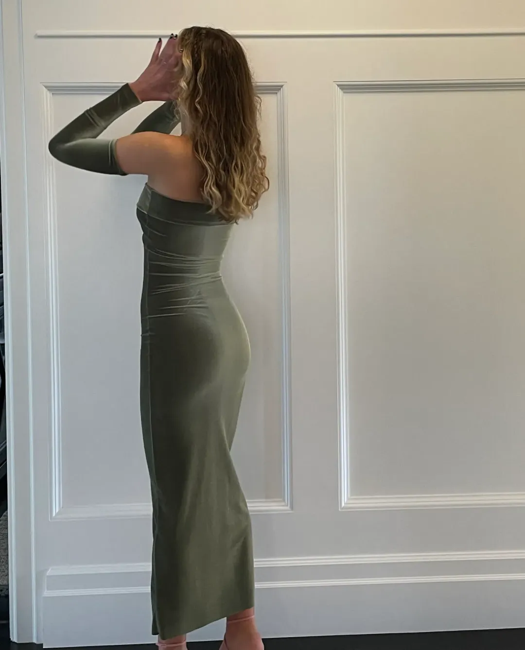 7th & York Maxi Camryn Dress with Sleeves Green Size 8 for rent on The Volte - main image