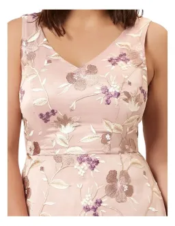Review Bella Floral Maxi Dress Blush Size 8 for rent on The Volte - image 5
