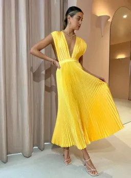 L'idée Gala Gown Canary Yellow Size AU 12 for rent on The Volte - image 3