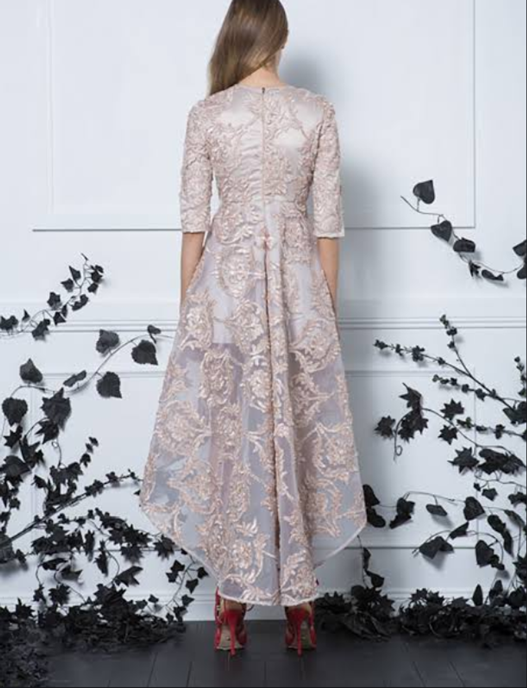 asilio prisoner queen dress for rent on The Volte - main image